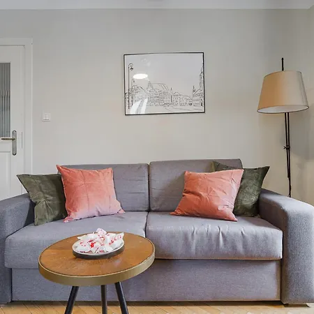 Old Town Serviced P&o Appartement *