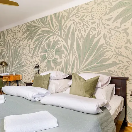 Old Town Serviced P&o